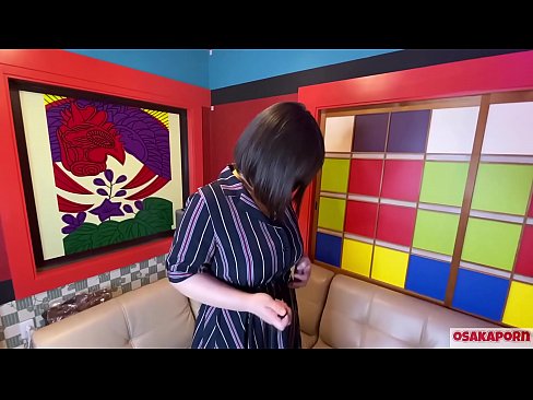 ❤️ Cutie giapponese cù grandi tette si masturba cù ghjoculi sessuali è hà un orgasmu. Ella parla in una intervista di a so cazzo sperienza. Tette enormi è figa pelosa gemendo forte. Osakaporn ❤️ Video sessu à porn co.sexafinkarasskaz.ru ☑