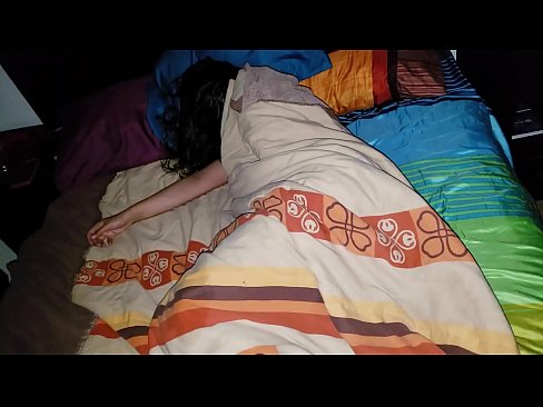 ❤️ Stepson rimprovera a so ghjovana matrigna mentre dorme. ❤️ Video sessu à porn co.sexafinkarasskaz.ru ☑